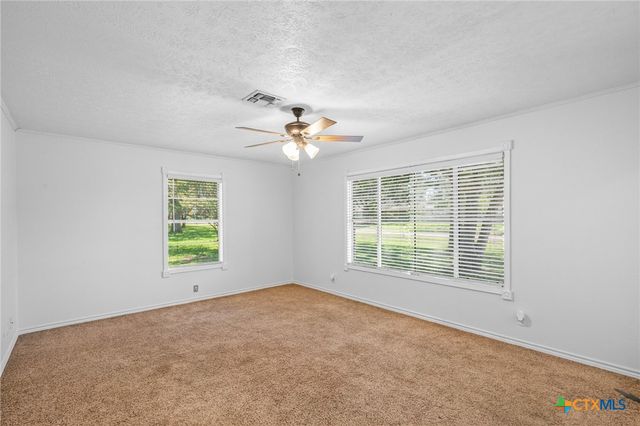 712 Edinburgh Street, Victoria, TX 77904