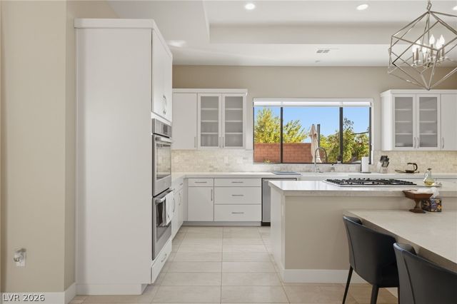 2 Garden Rain Drive, Las Vegas, NV 89135
