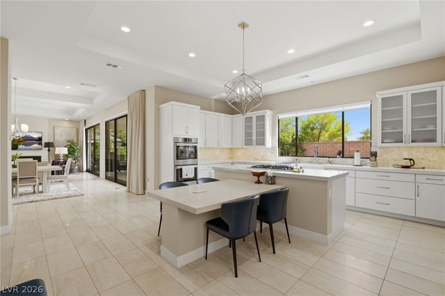 2 Garden Rain Drive, Las Vegas, NV 89135