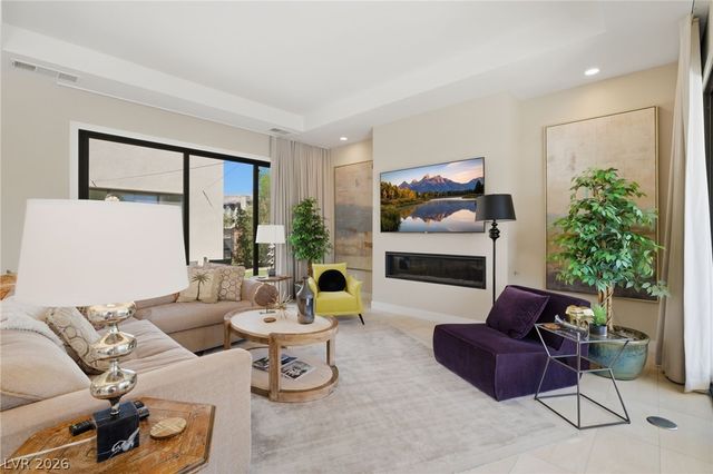 2 Garden Rain Drive, Las Vegas, NV 89135