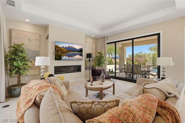 2 Garden Rain Drive, Las Vegas, NV 89135