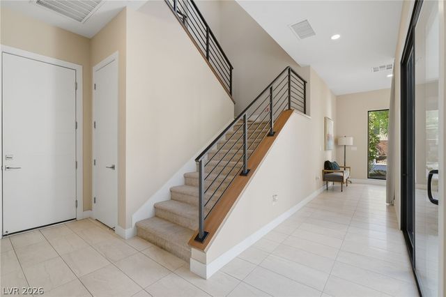 2 Garden Rain Drive, Las Vegas, NV 89135