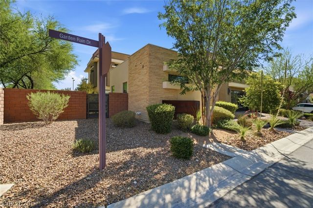 2 Garden Rain Drive, Las Vegas, NV 89135