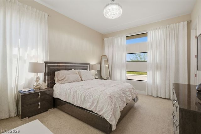 2 Garden Rain Drive, Las Vegas, NV 89135