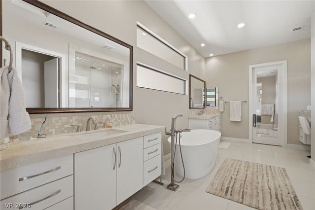 2 Garden Rain Drive, Las Vegas, NV 89135