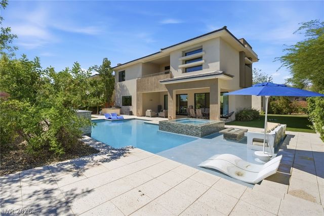 2 Garden Rain Drive, Las Vegas, NV 89135