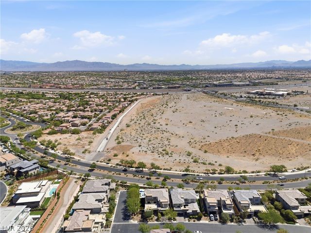 2 Garden Rain Drive, Las Vegas, NV 89135