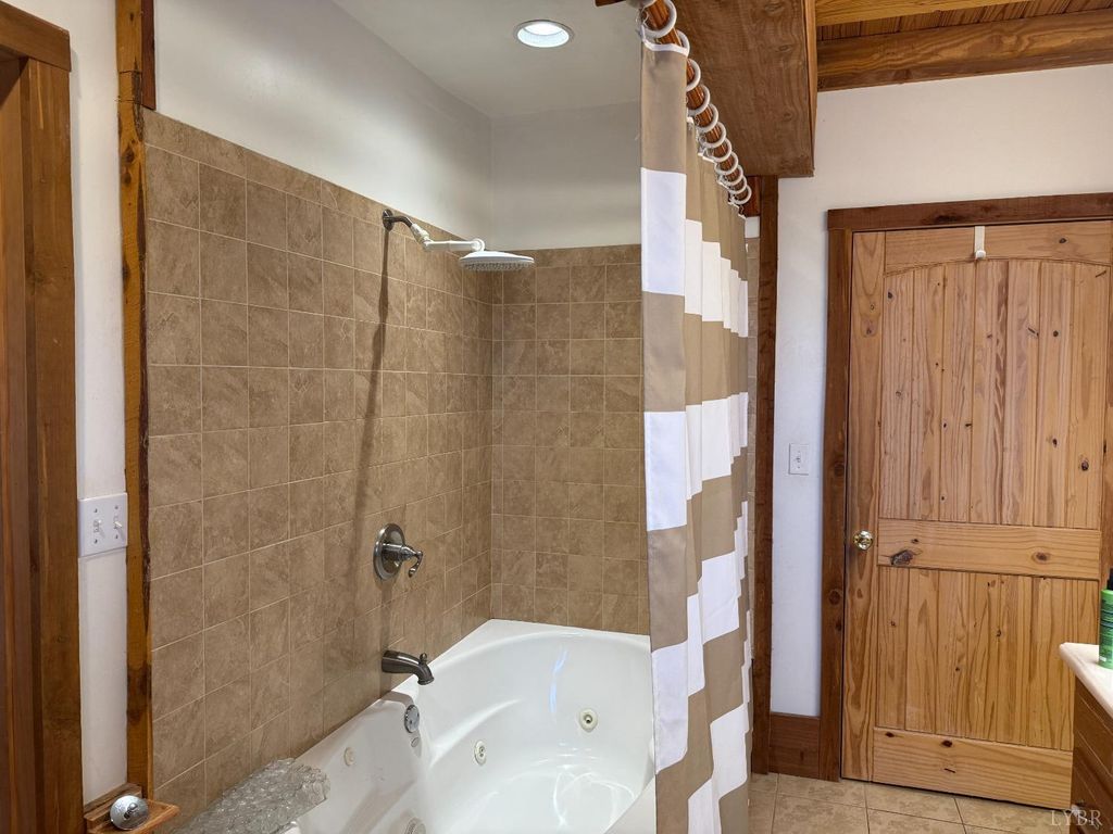 Image 15 of property listing at 1228 Rosser Mill Road, Pamplin, VA 23958