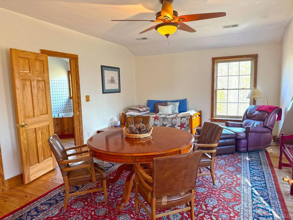 Image 23 of property listing at 1228 Rosser Mill Road, Pamplin, VA 23958