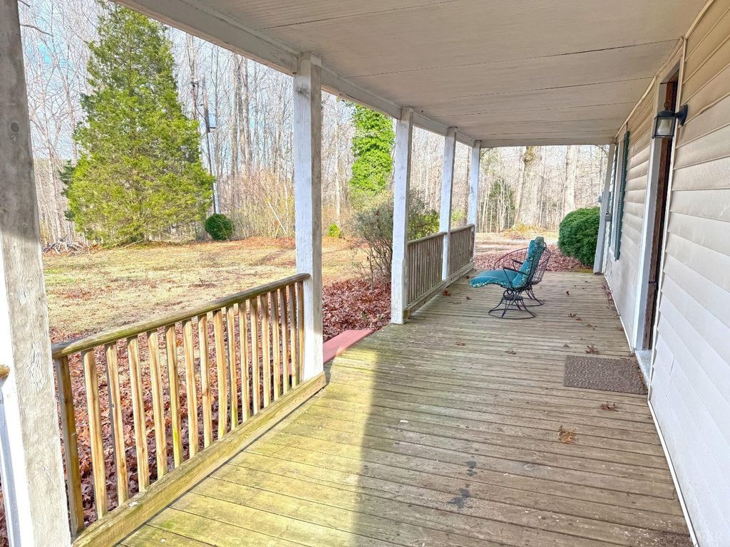 Image 34 of property listing at 1228 Rosser Mill Road, Pamplin, VA 23958