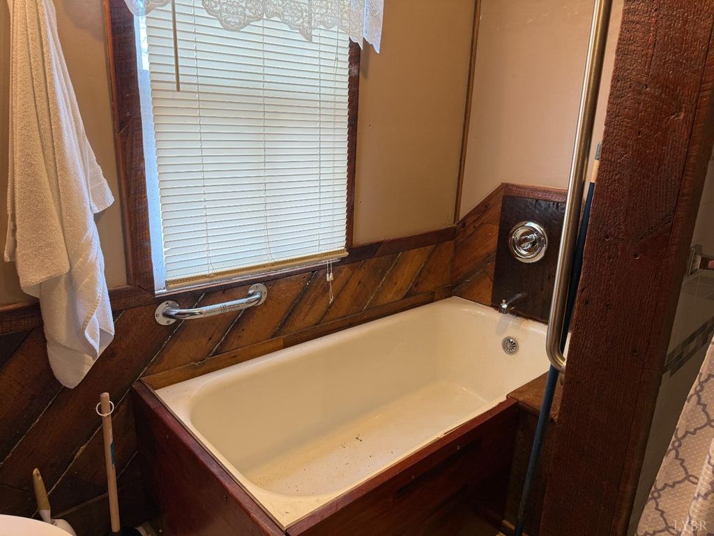 Image 42 of property listing at 1228 Rosser Mill Road, Pamplin, VA 23958