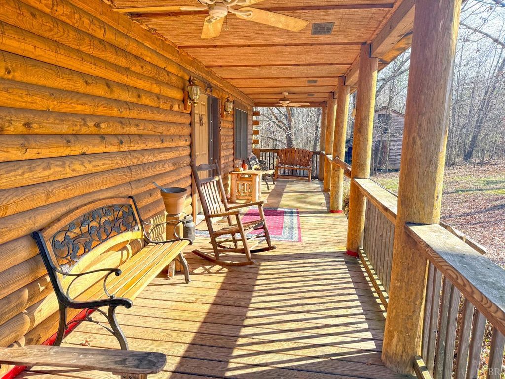 Image 6 of property listing at 1228 Rosser Mill Road, Pamplin, VA 23958