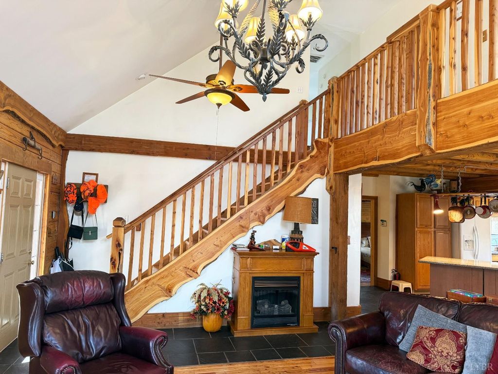 Image 9 of property listing at 1228 Rosser Mill Road, Pamplin, VA 23958