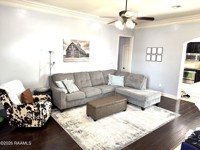 300 Overbrook Drive, Broussard, LA 70518