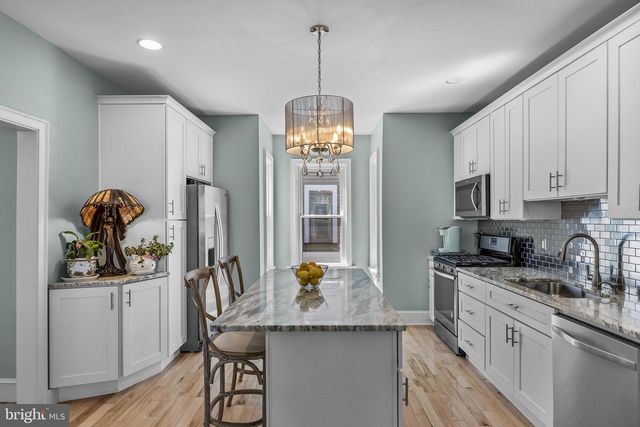 117 W CENTRAL AVE, Moorestown, NJ 08057