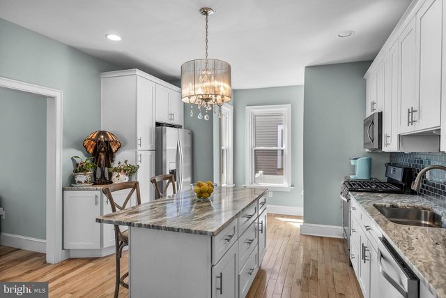 117 W CENTRAL AVE, Moorestown, NJ 08057