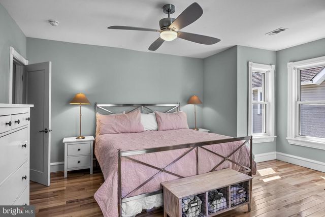 117 W CENTRAL AVE, Moorestown, NJ 08057