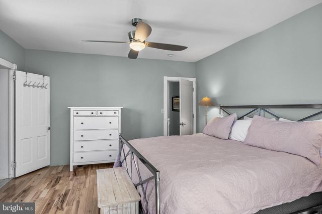 117 W CENTRAL AVE, Moorestown, NJ 08057