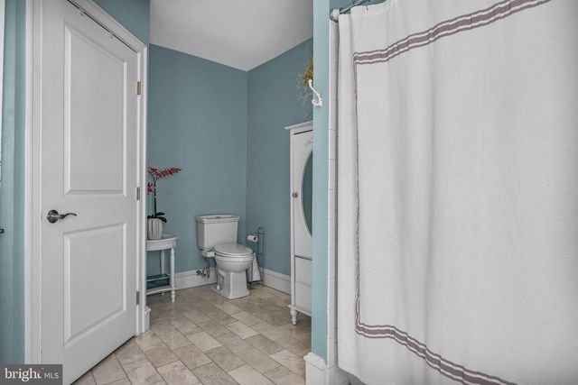 117 W CENTRAL AVE, Moorestown, NJ 08057