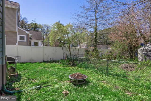 117 W CENTRAL AVE, Moorestown, NJ 08057
