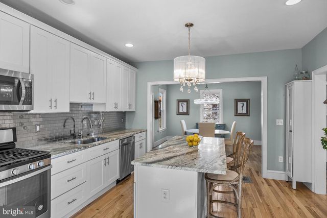 117 W CENTRAL AVE, Moorestown, NJ 08057