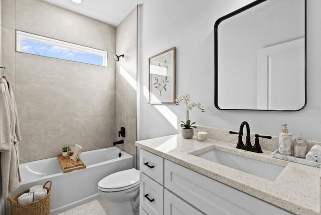 1746 FLORES COURT, Orlando, FL 32811