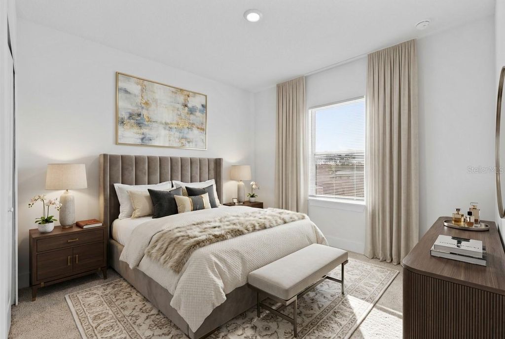 Image 8 of property listing at 1746 FLORES COURT, Orlando, FL 32811