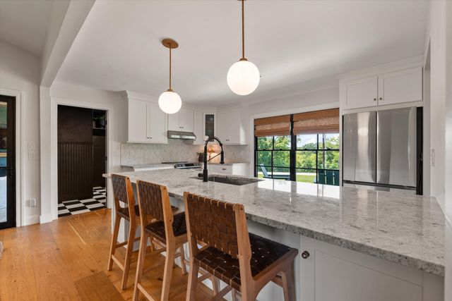 6236 Les Waggoner Rd, Franklin, TN 37067