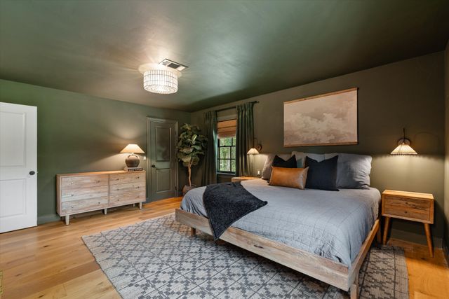 6236 Les Waggoner Rd, Franklin, TN 37067