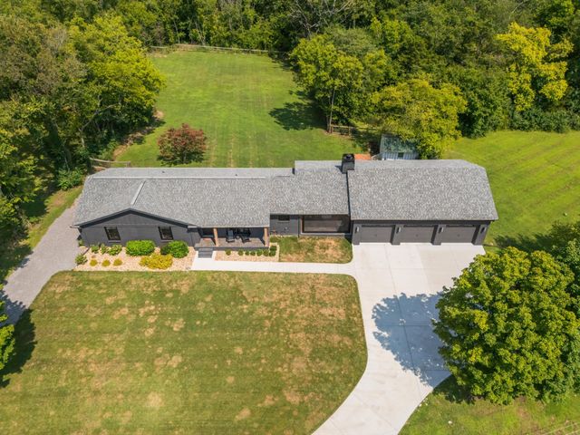 6236 Les Waggoner Rd, Franklin, TN 37067