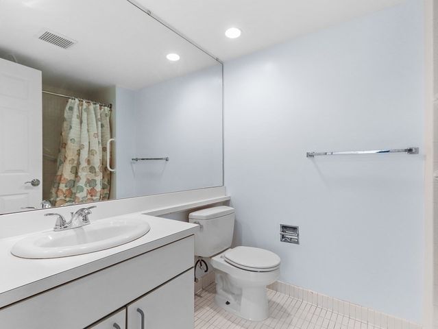 183 Oak Street 304, Newton, MA 02464