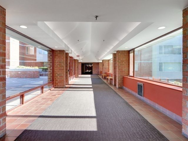 183 Oak Street 304, Newton, MA 02464