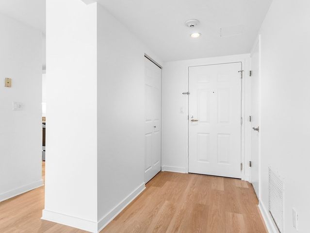 183 Oak Street 304, Newton, MA 02464