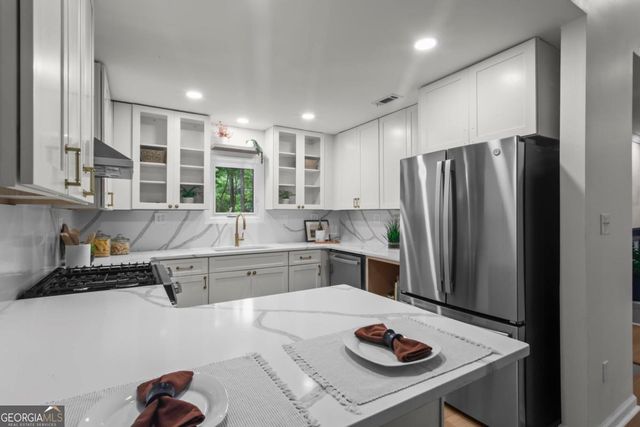4321 King Springs Road SE, Smyrna, GA 30082