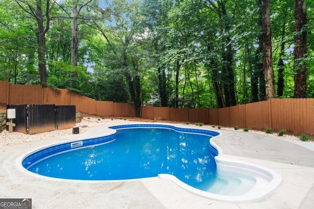 4321 King Springs Road SE, Smyrna, GA 30082