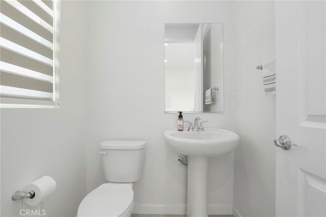 27273 Debut Place, Valencia, CA 91381