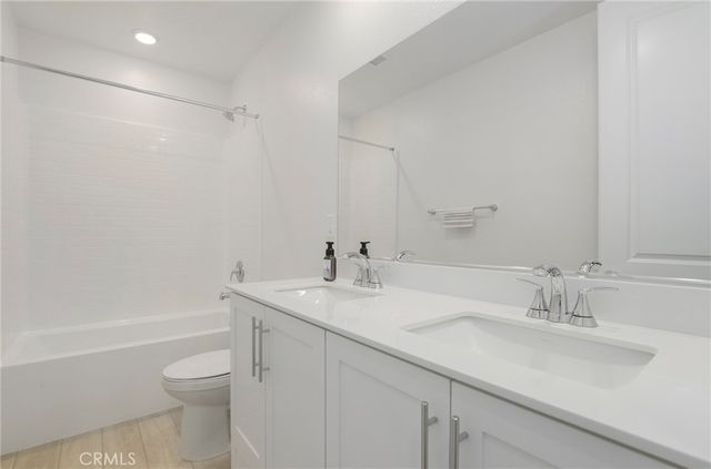 27273 Debut Place, Valencia, CA 91381