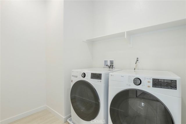 27273 Debut Place, Valencia, CA 91381