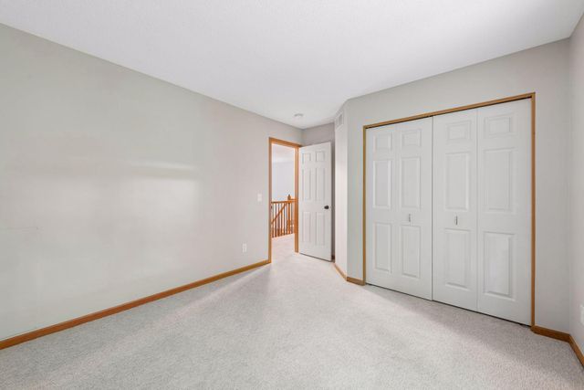 2109 Stone Creek Drive, Chanhassen, MN 55317