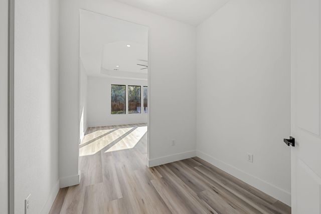 301 N Cougar Ave, Cedar Park, TX 78613