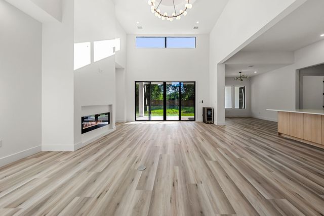 301 N Cougar Ave, Cedar Park, TX 78613