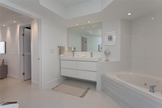 6301 Collins Avenue 3006, Miami Beach, FL 33141