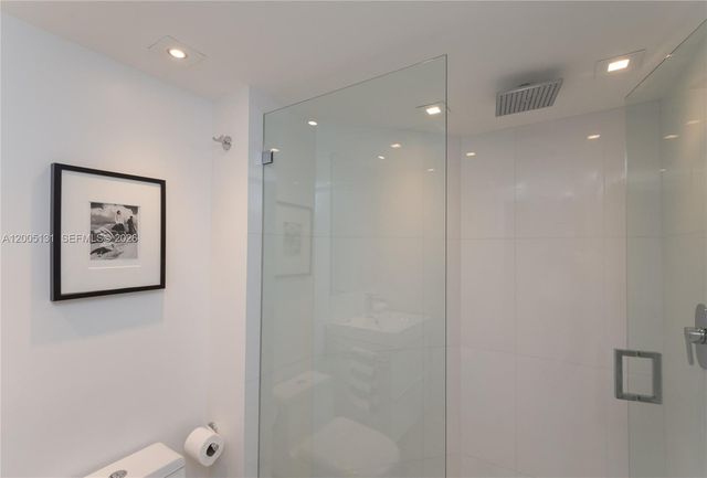 6301 Collins Avenue 3006, Miami Beach, FL 33141