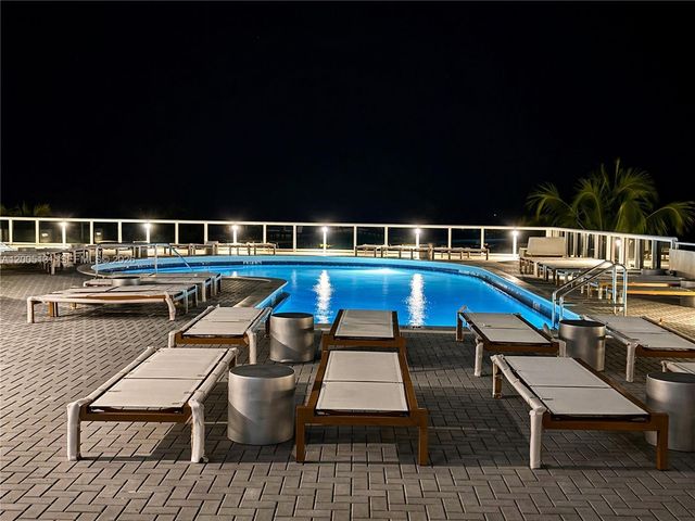 6301 Collins Avenue 3006, Miami Beach, FL 33141