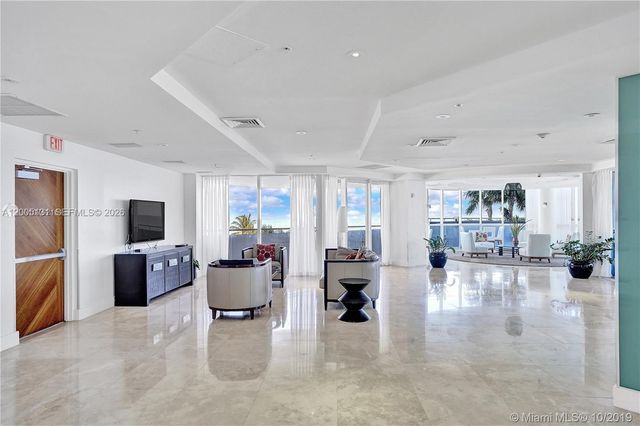 6301 Collins Avenue 3006, Miami Beach, FL 33141