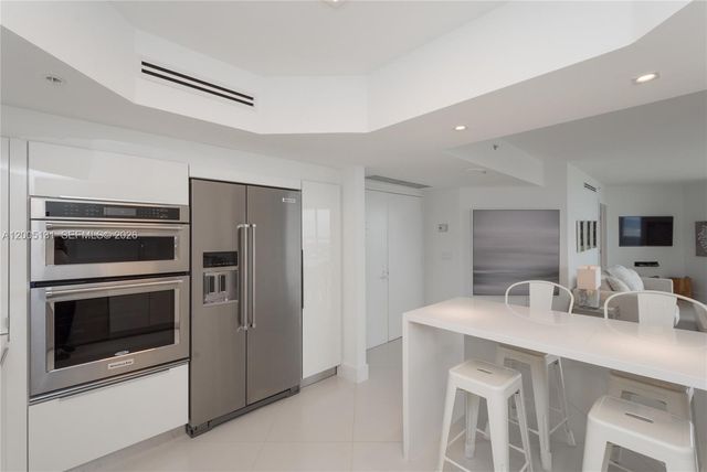 6301 Collins Avenue 3006, Miami Beach, FL 33141
