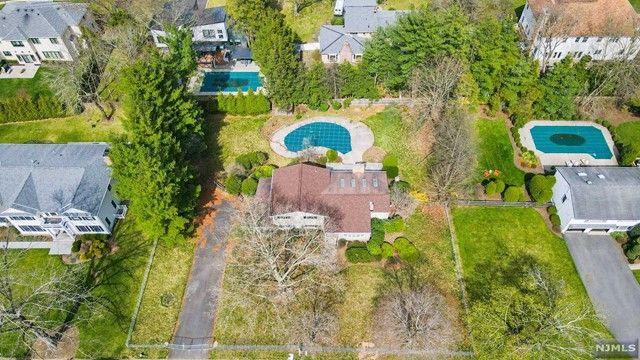 12 Irene Court, Demarest, NJ 07627