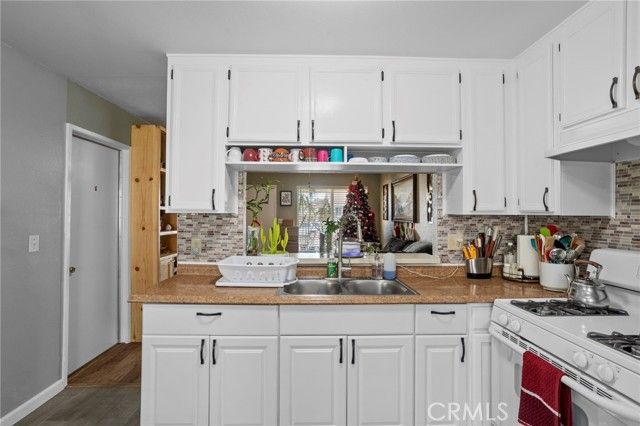 372 Red Cedar, Perris, CA 92570