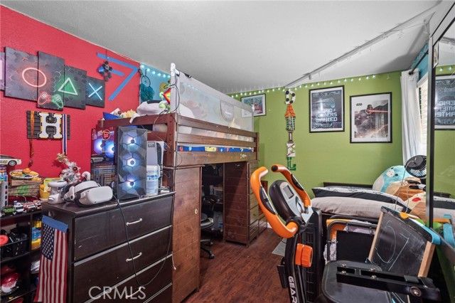 372 Red Cedar, Perris, CA 92570