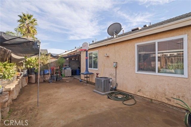 372 Red Cedar, Perris, CA 92570